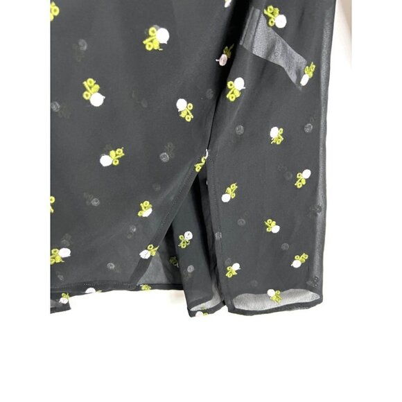 Cabi floral embroidered half button up top - Picture 6 of 10